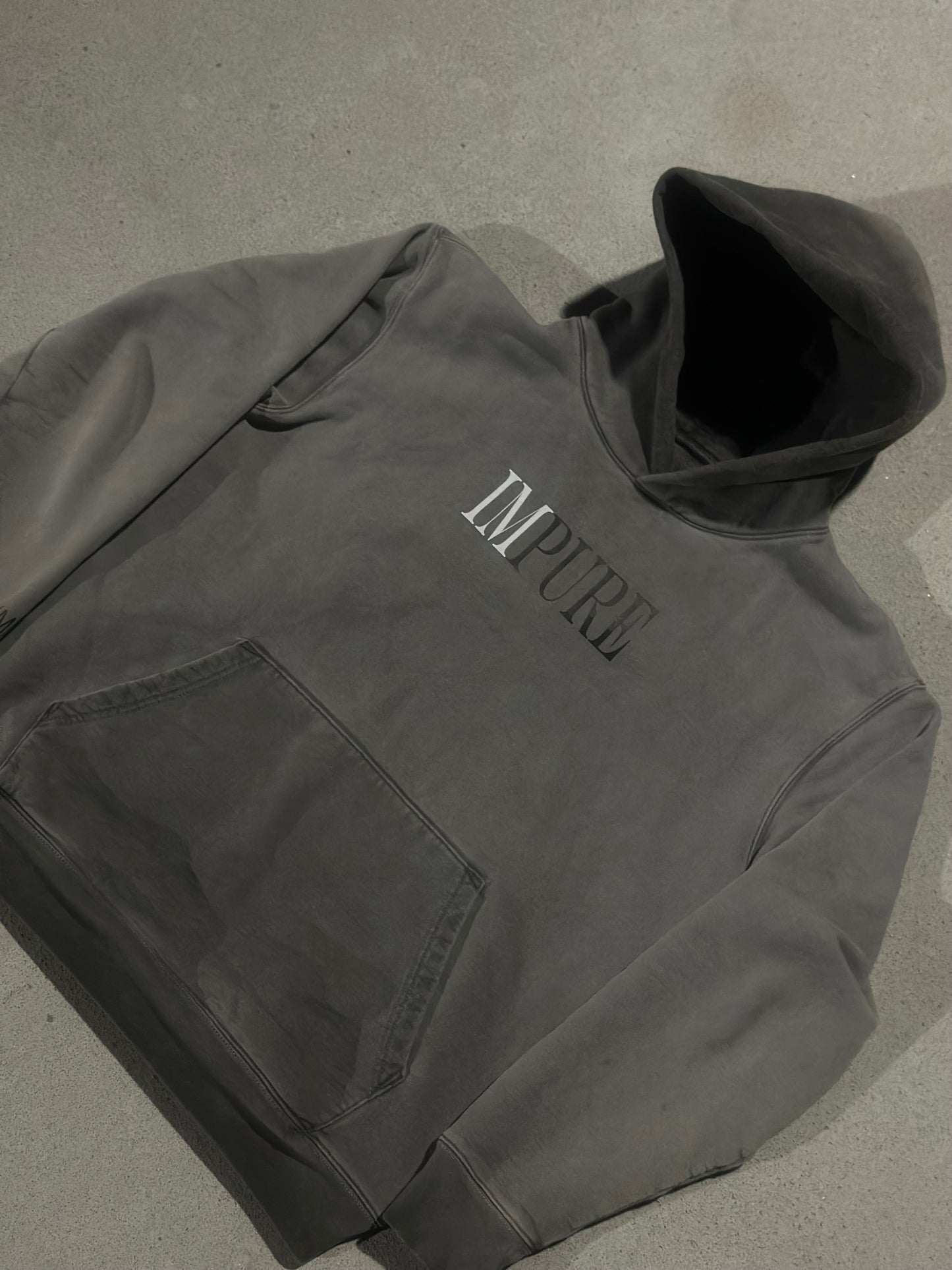 SMOKED GREY OVERSIZED HOODIE